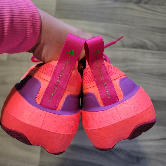 Adidas X Stella McCartney Ultraboost Light Sneakers - Picture 8 of 8